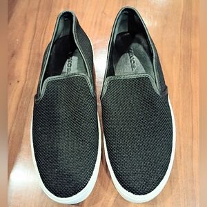 ✨ EUC Vince Warren Black Mesh Platform Sneakers Sz 6 ✨ MSRP $225